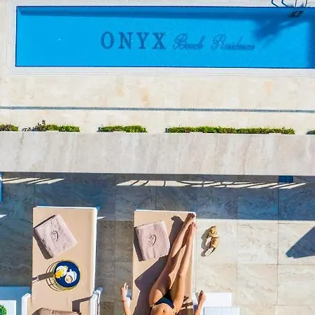 מלון Onyx - Free Access & Parking 4*
