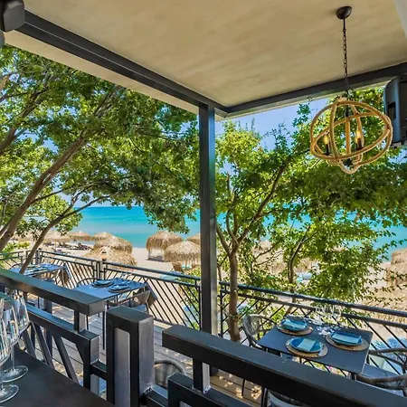 Onyx - Free Parking & Access 4*