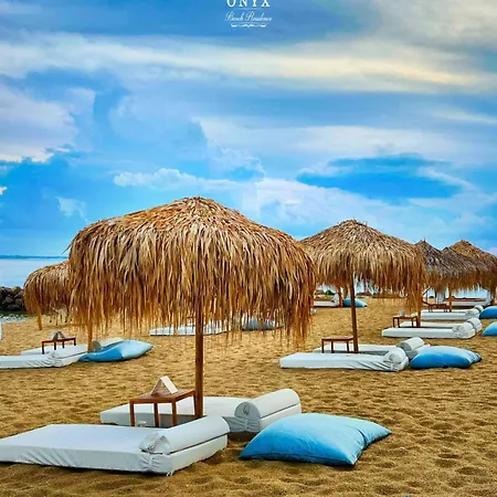 Onyx - Free Parking & Access 4*
